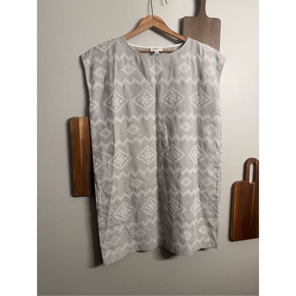 Wilfred Aritzia Gray Embroidered Aztec Dolman Sleeve Blondelle Shift Dress Small - Picture 1 of 6